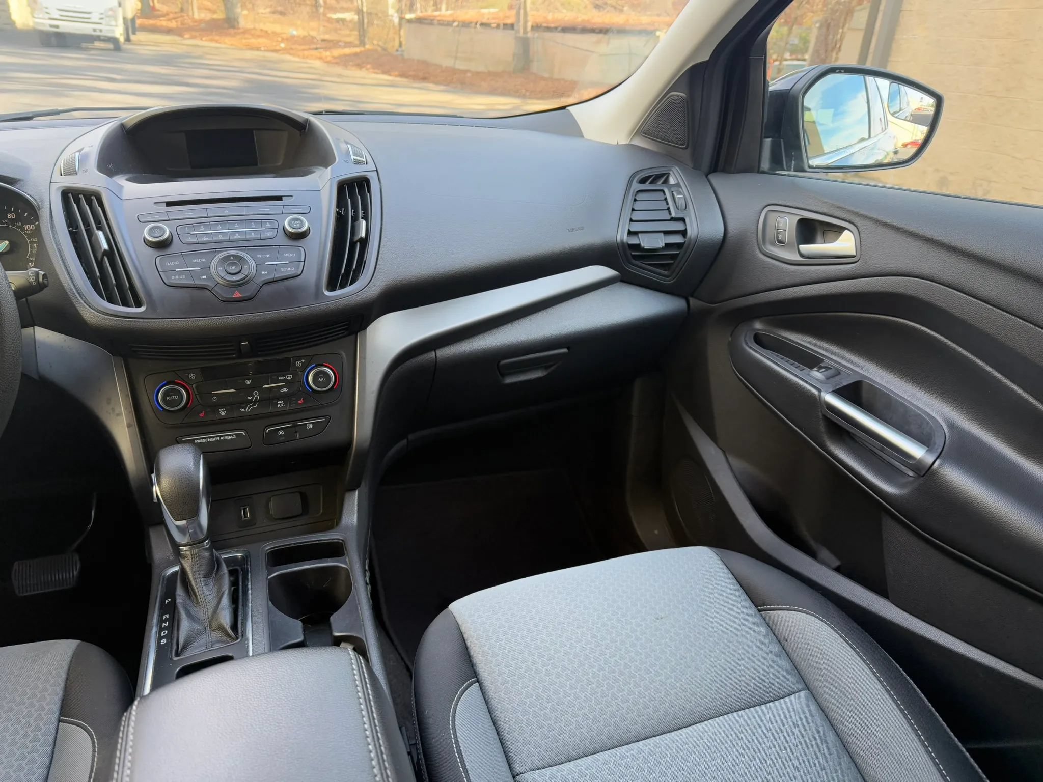 Used 2018 Ford Escape SE AWD/4WD image 15