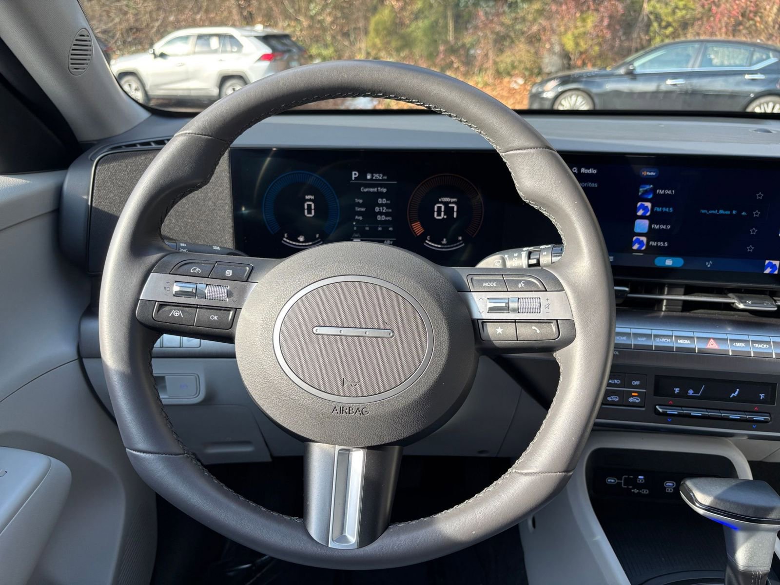 Used 2025 Hyundai Kona SEL image 35