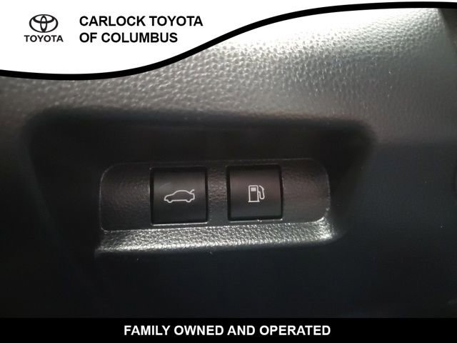 Used 2026 Toyota Crown XLE image 25