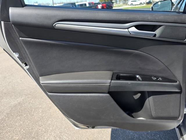 Used 2013 Ford Fusion Titanium FWD image 18