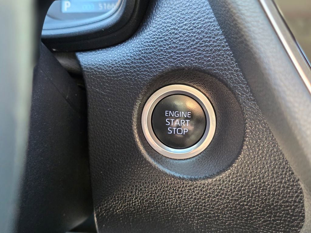 Used 2022 Toyota Corolla Cross LE FWD image 34