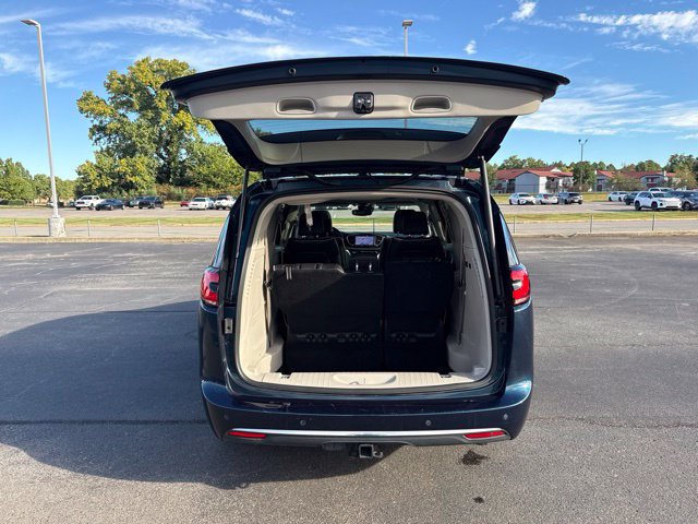Used 2023 Chrysler Pacifica Limited w/ Uconnect Theater Family Group AWD/4WD image 23