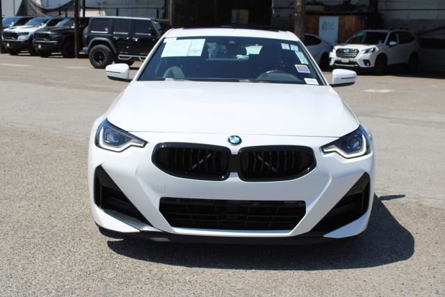 Used 2022 BMW 230i Coupe w/ Premium Package 2 RWD image 2