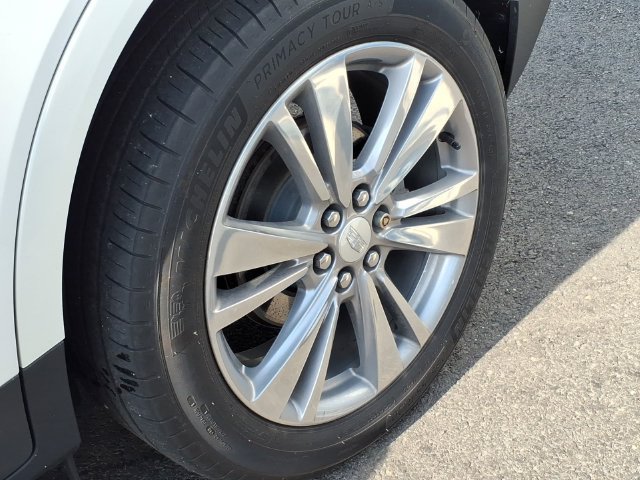 Used 2024 Cadillac XT5 Premium Luxury w/ Technology Package AWD/4WD image 9