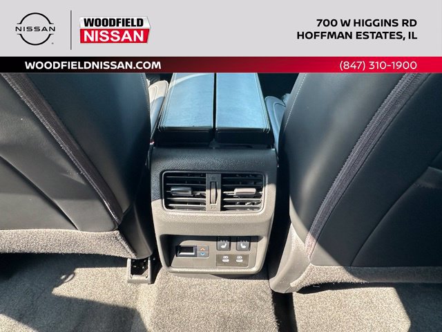 Certified 2026 Nissan Rogue Platinum w/ Platinum Premium Package AWD/4WD image 30