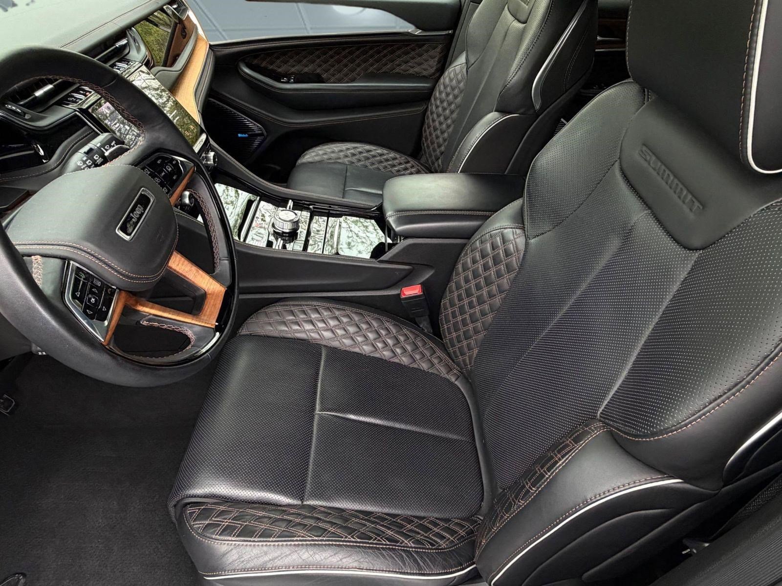 Used 2023 Jeep Grand Cherokee L Summit image 5