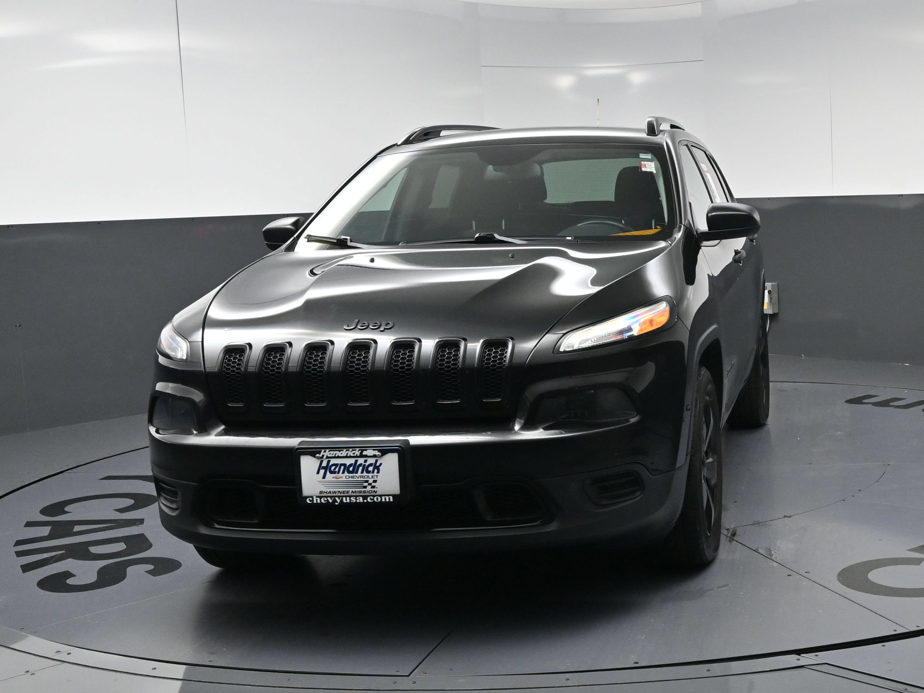 Used 2016 Jeep Cherokee Sport w/ Cold Weather Group AWD/4WD image 5