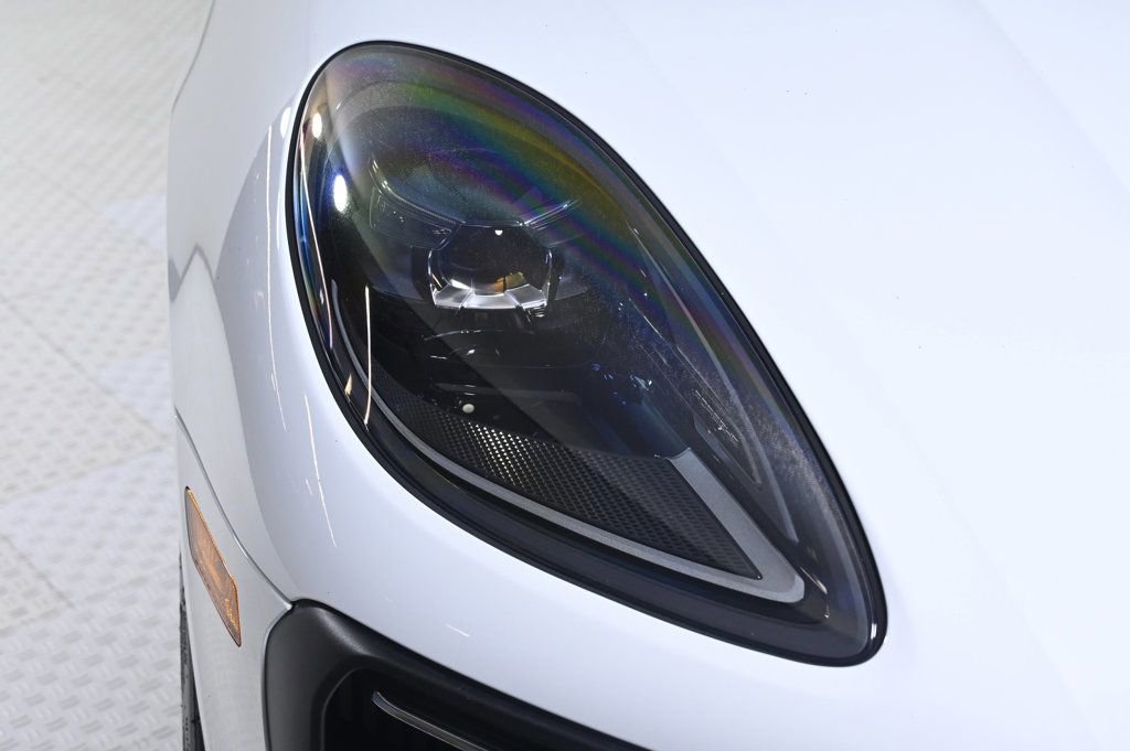 Certified 2022 Porsche Macan GTS image 11