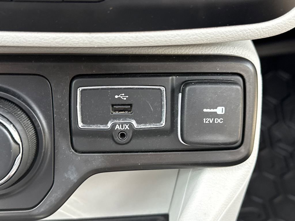 Used 2021 Jeep Renegade Limited w/ Sun & Sound Group image 30