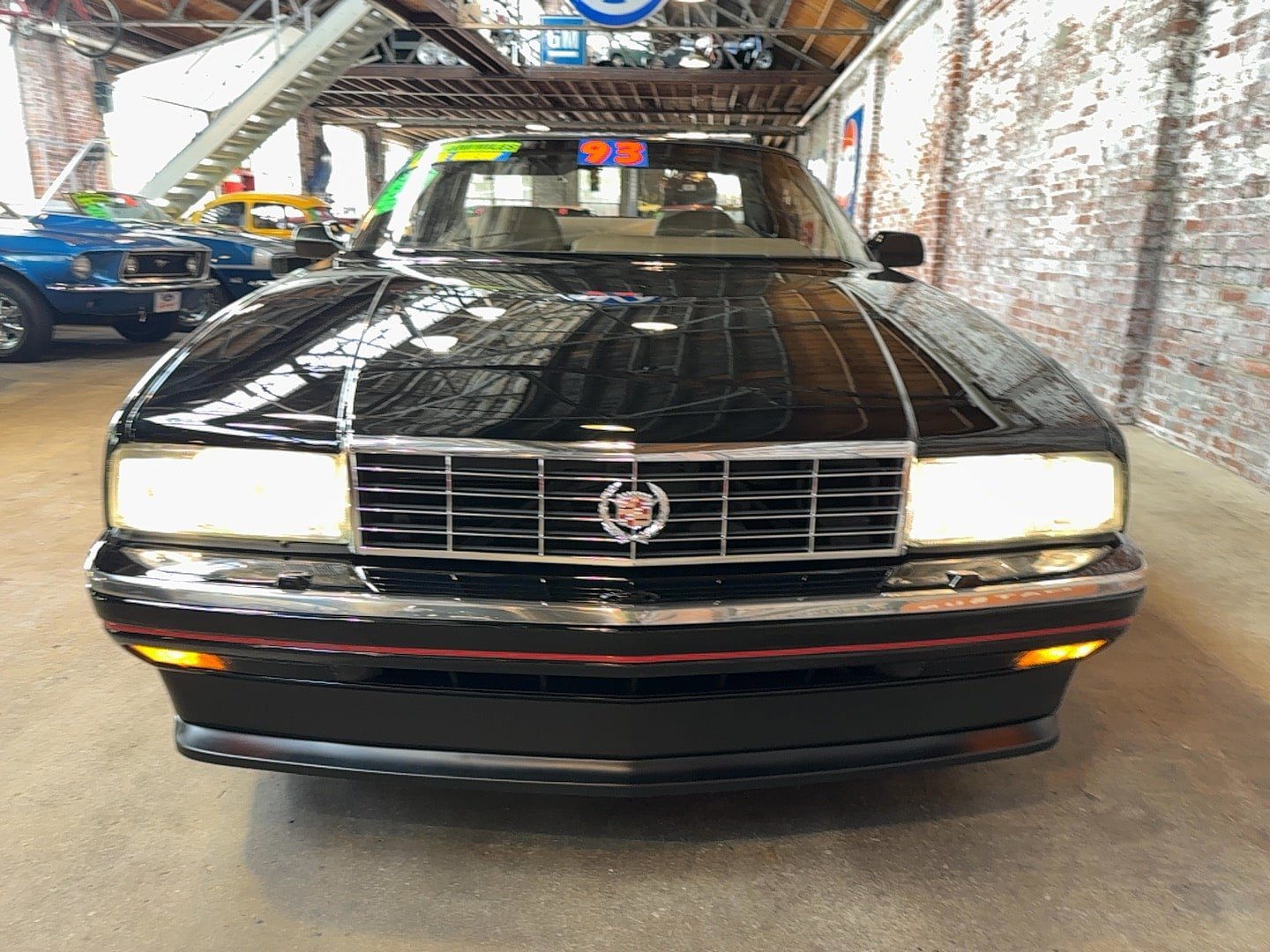 Used 1993 Cadillac Allante FWD image 11