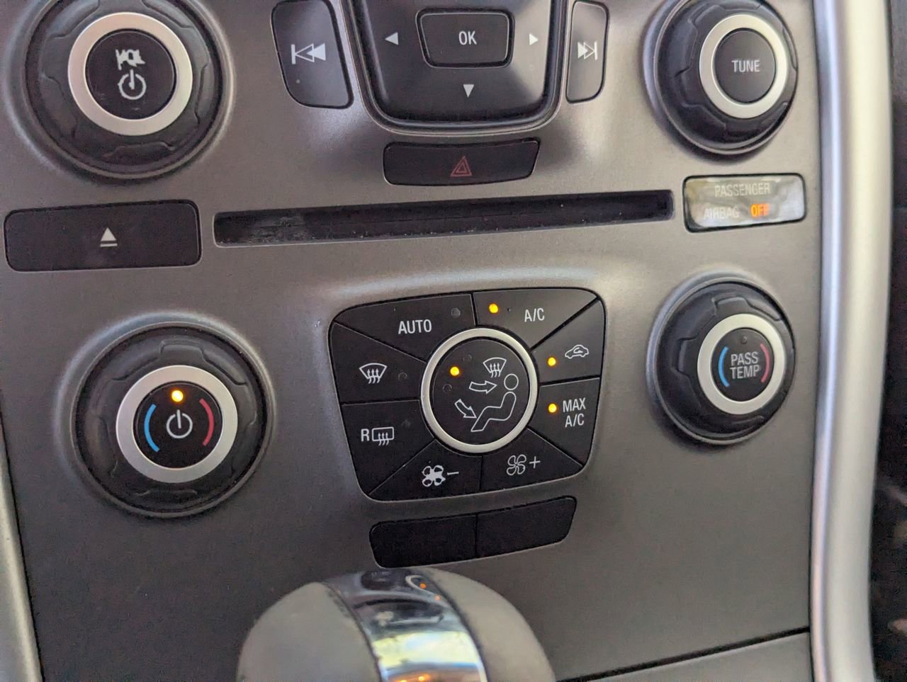 Used 2013 Ford Edge SEL w/ Class II Trailer Tow Pkg image 25