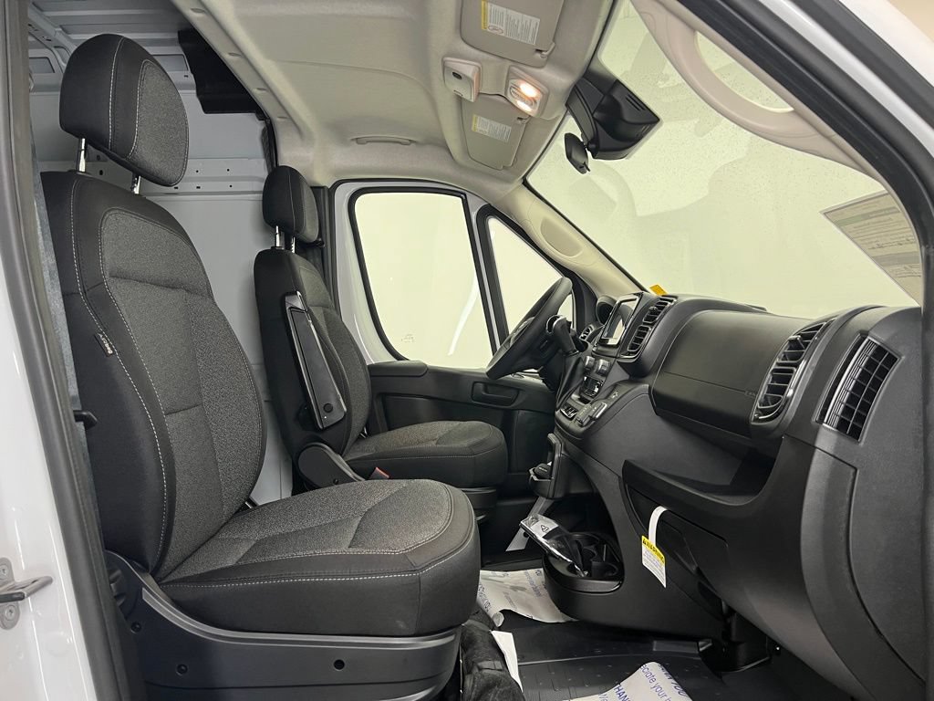 New 2025 RAM ProMaster 2500 w/ Convenience Group FWD image 6
