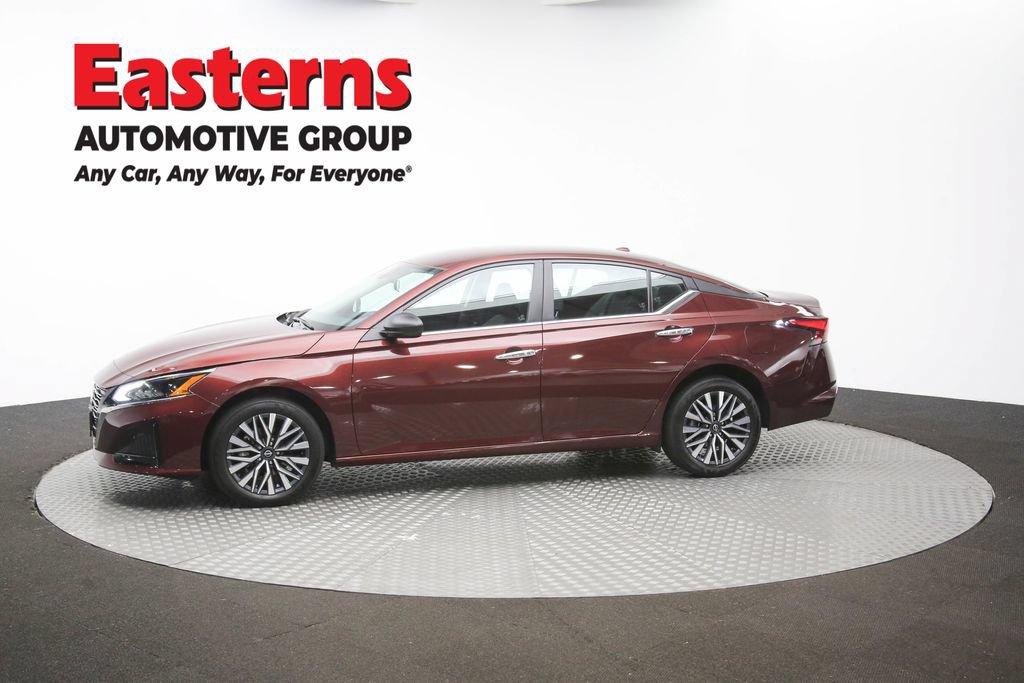Used 2025 Nissan Altima 2.5 SV AWD/4WD image 54