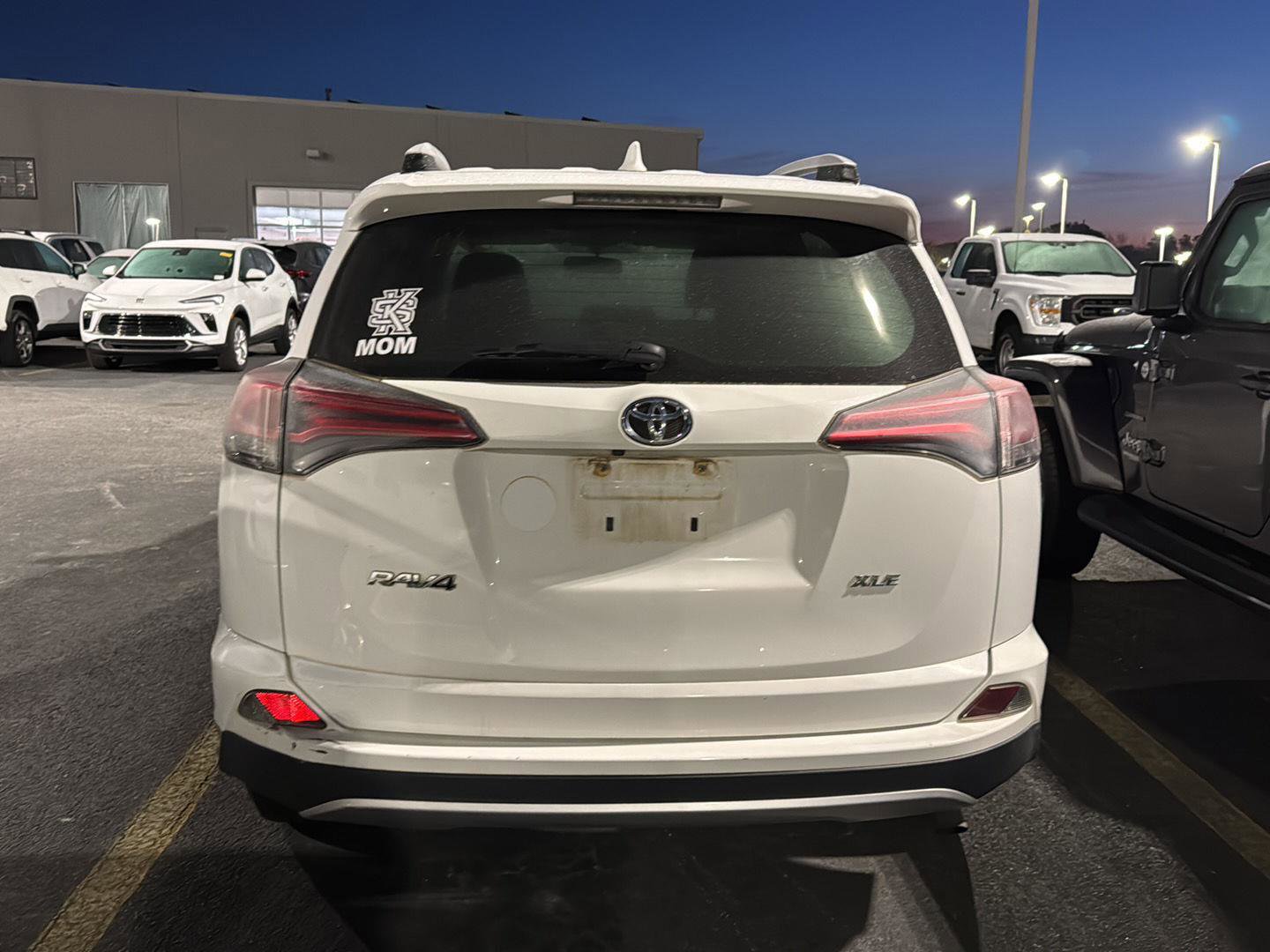 Used 2016 Toyota RAV4 XLE image 7