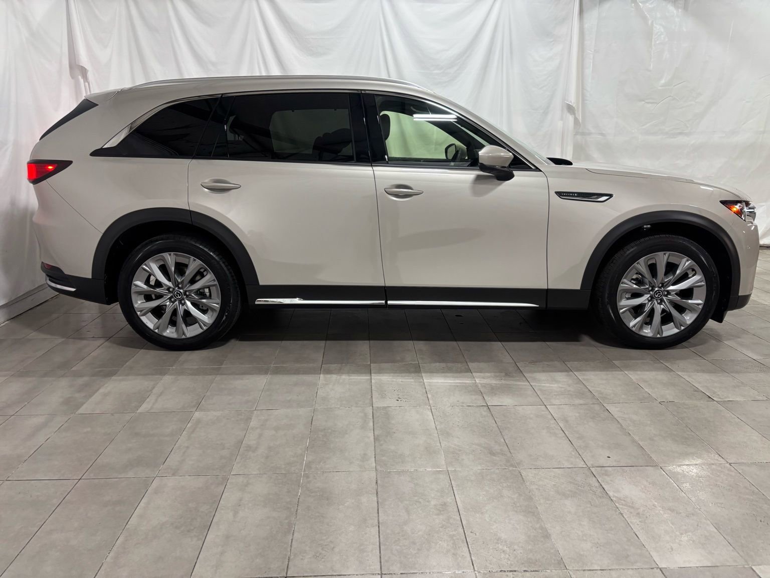Certified 2026 MAZDA CX-90 3.3 Turbo w/ Premium Plus Pkg image 4
