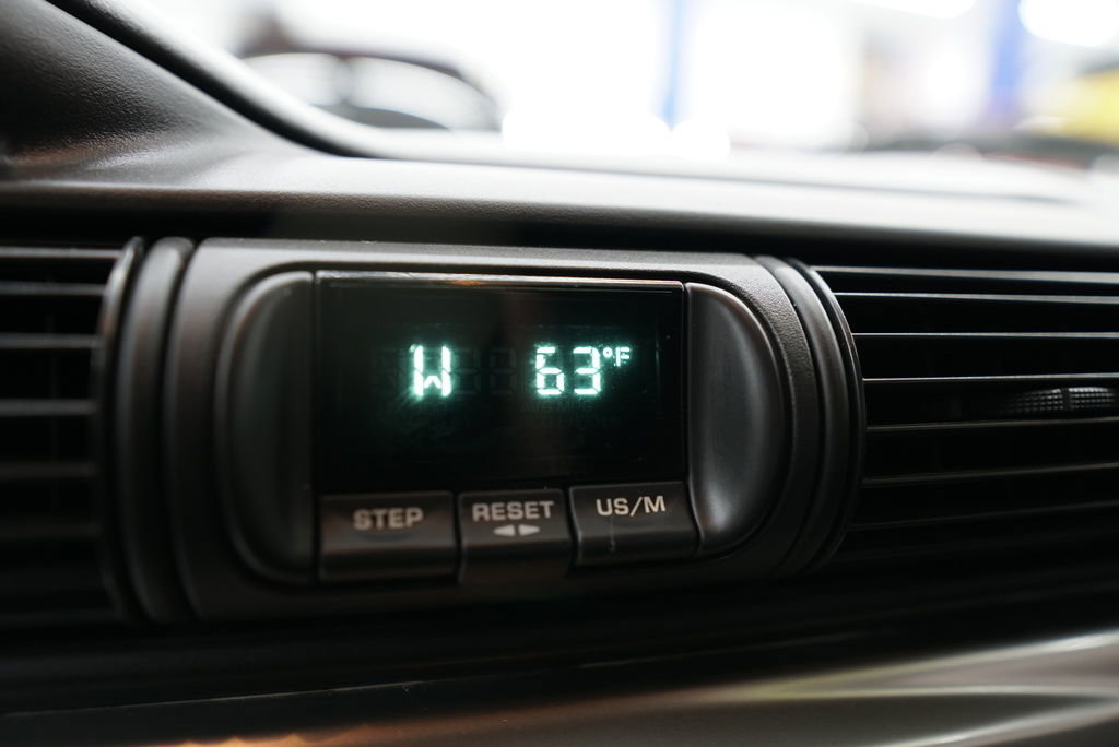 Used 2005 Chrysler Sebring Touring image 28