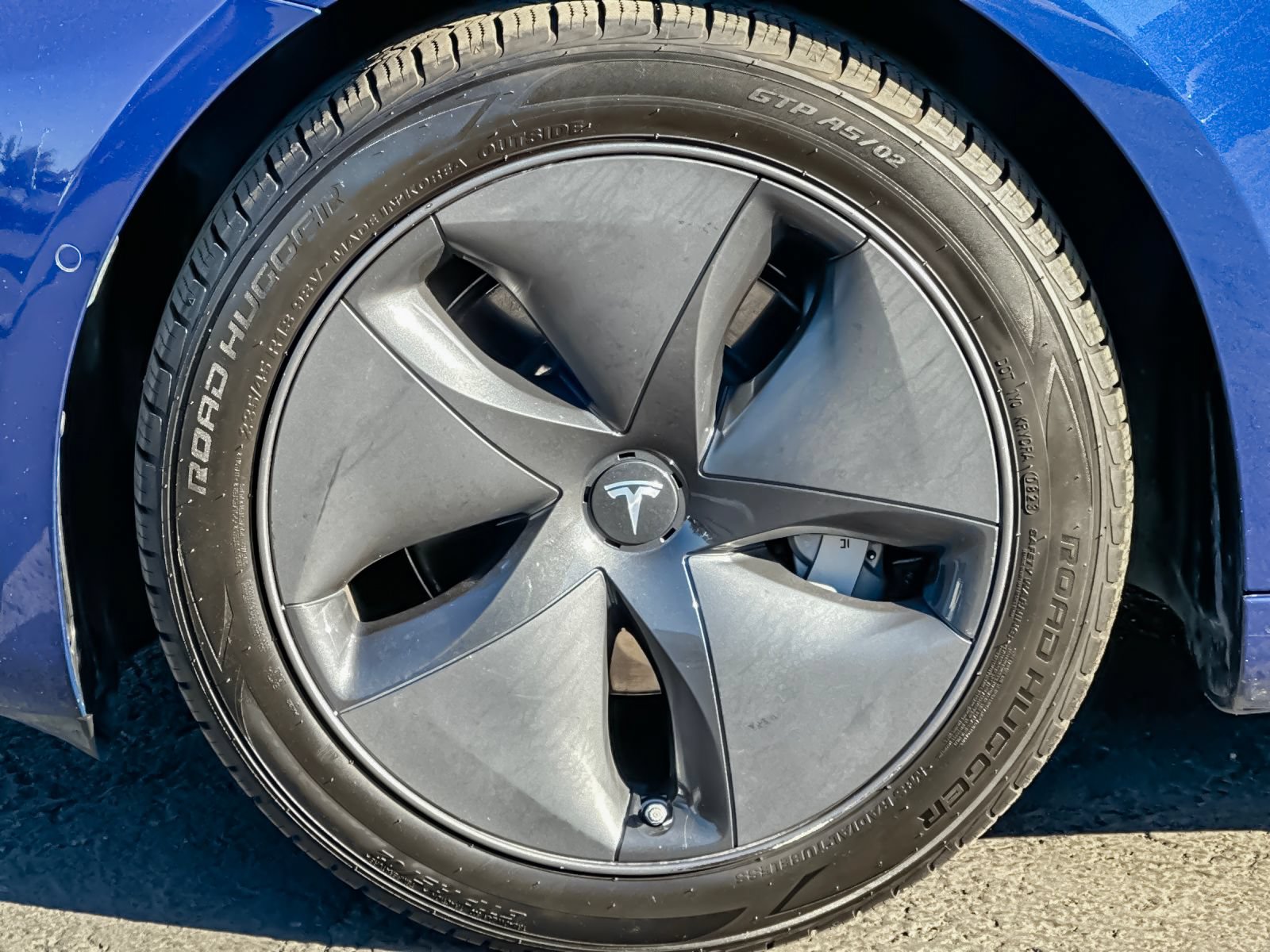Used 2020 Tesla Model 3 Standard Range Plus RWD image 25