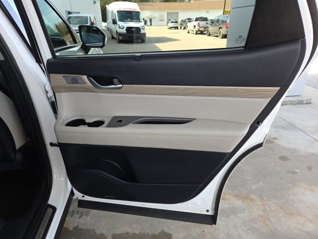 Used 2021 Hyundai Palisade Limited w/ Winter Package image 55