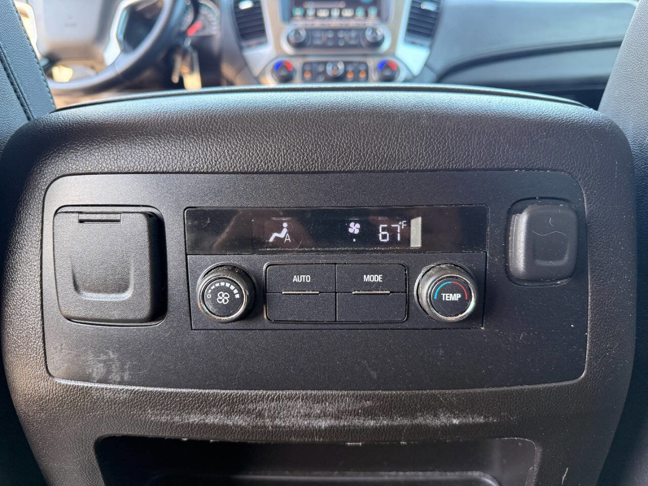 Used 2017 Chevrolet Tahoe LT image 25