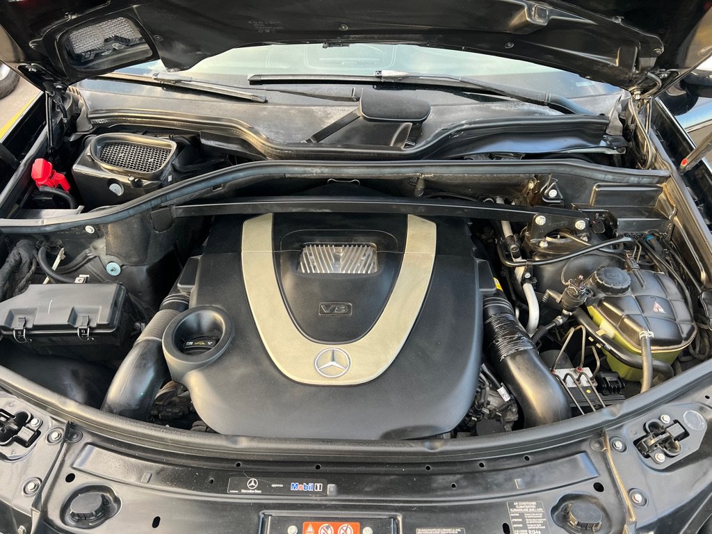 Used 2010 Mercedes-Benz GL 450 4MATIC image 22