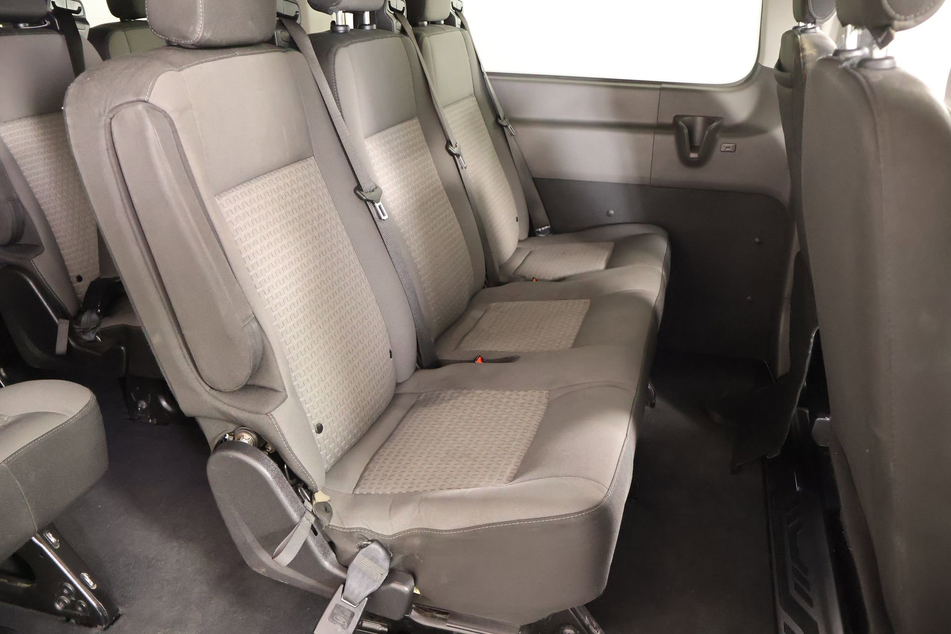 Used 2023 Ford Transit 350 XLT image 13