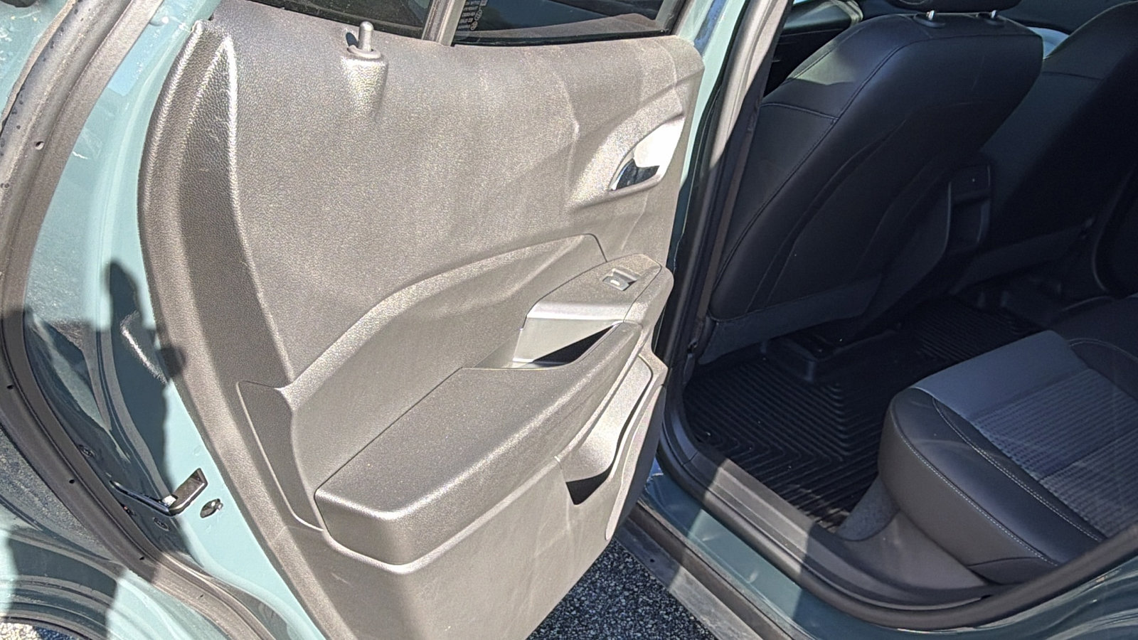 Used 2025 Chevrolet Trax LT w/ Driver Confidence Package image 22