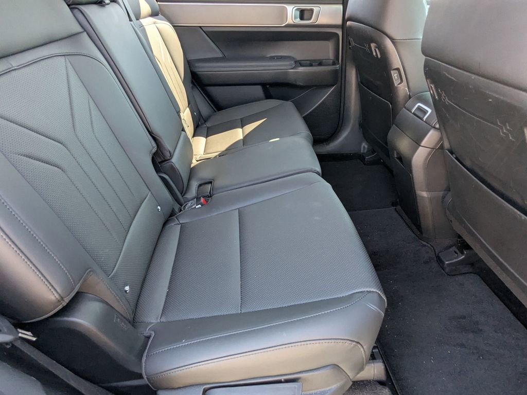 Certified 2025 Hyundai Santa Fe XRT image 19