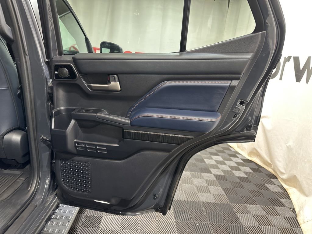 Used 2025 Toyota 4Runner 4WD image 14