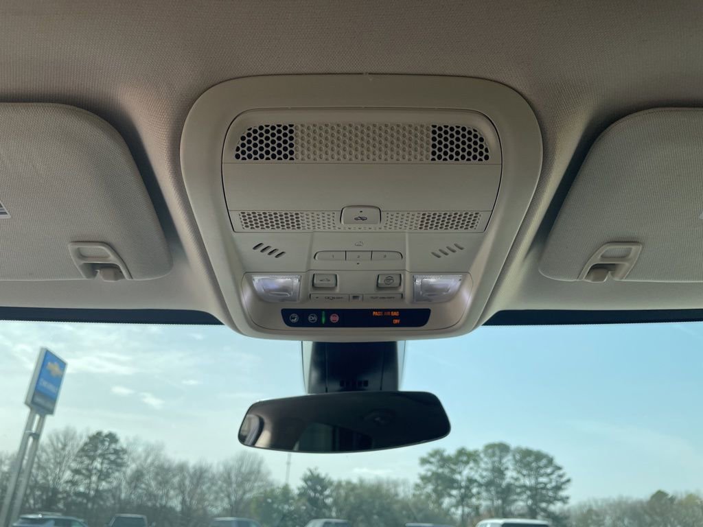 Used 2019 Cadillac XT5 Luxury w/ Advanced Security Package image 18