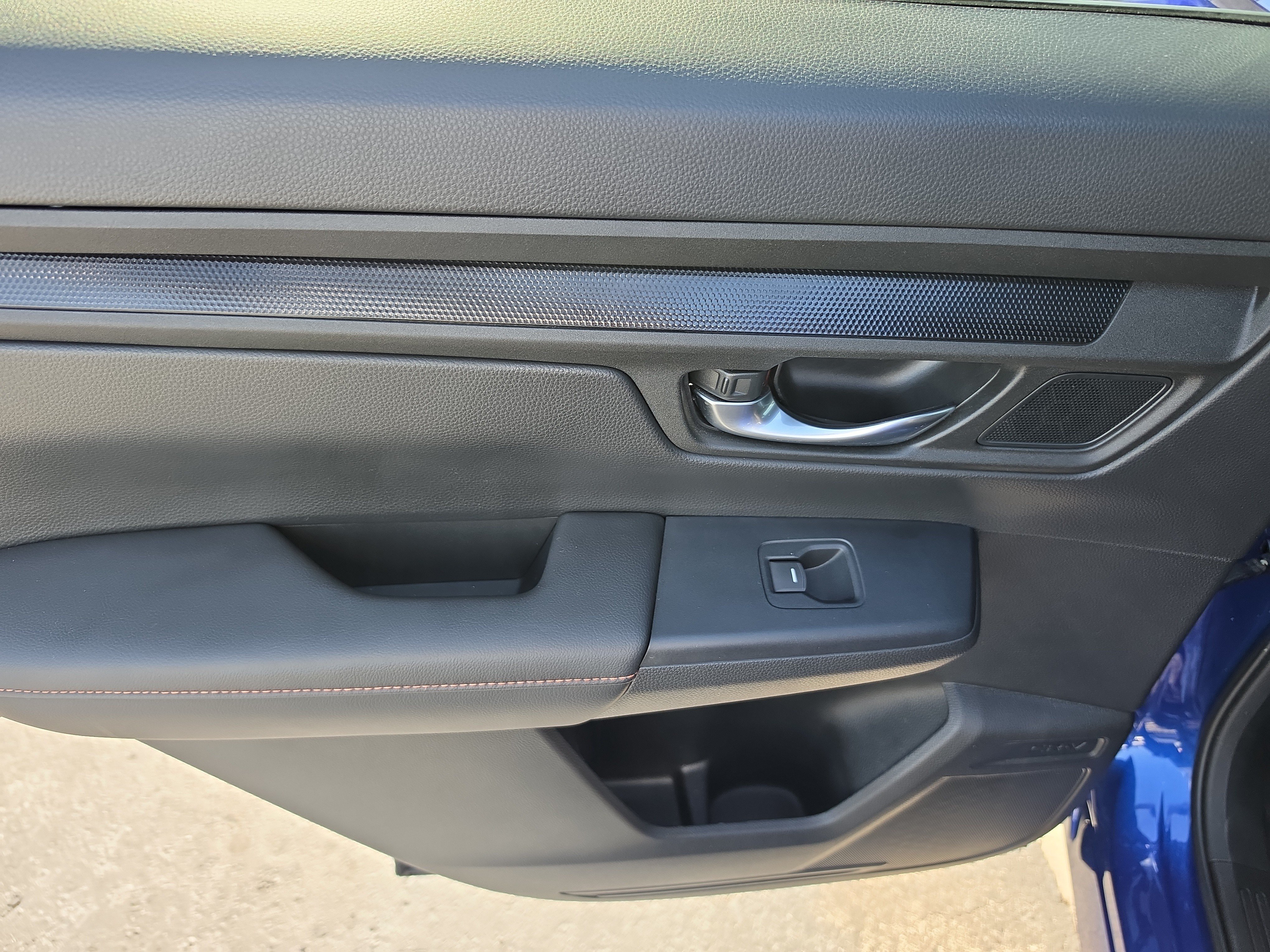 Certified 2025 Honda CR-V Sport-L image 10