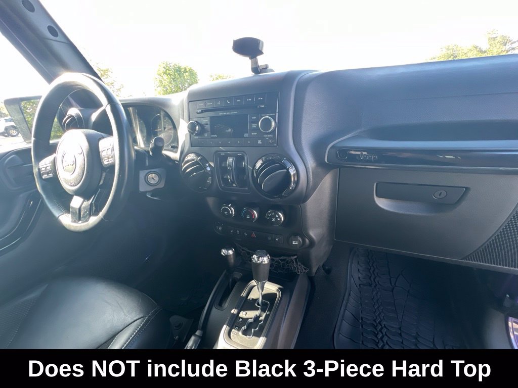Certified 2016 Jeep Wrangler Unlimited Sahara AWD/4WD image 17