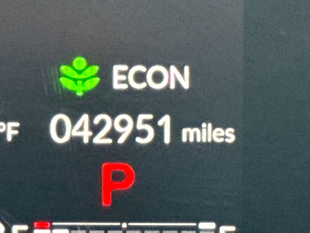 Used 2025 Honda HR-V Sport image 20