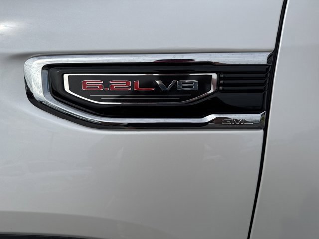 Used 2024 GMC Sierra 1500 Denali w/ Technology Package image 9