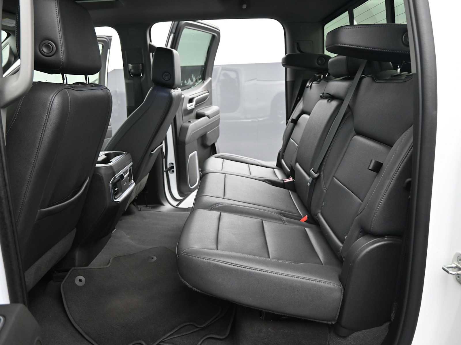 Used 2023 GMC Sierra 1500 SLT w/ SLT Convenience Package image 15