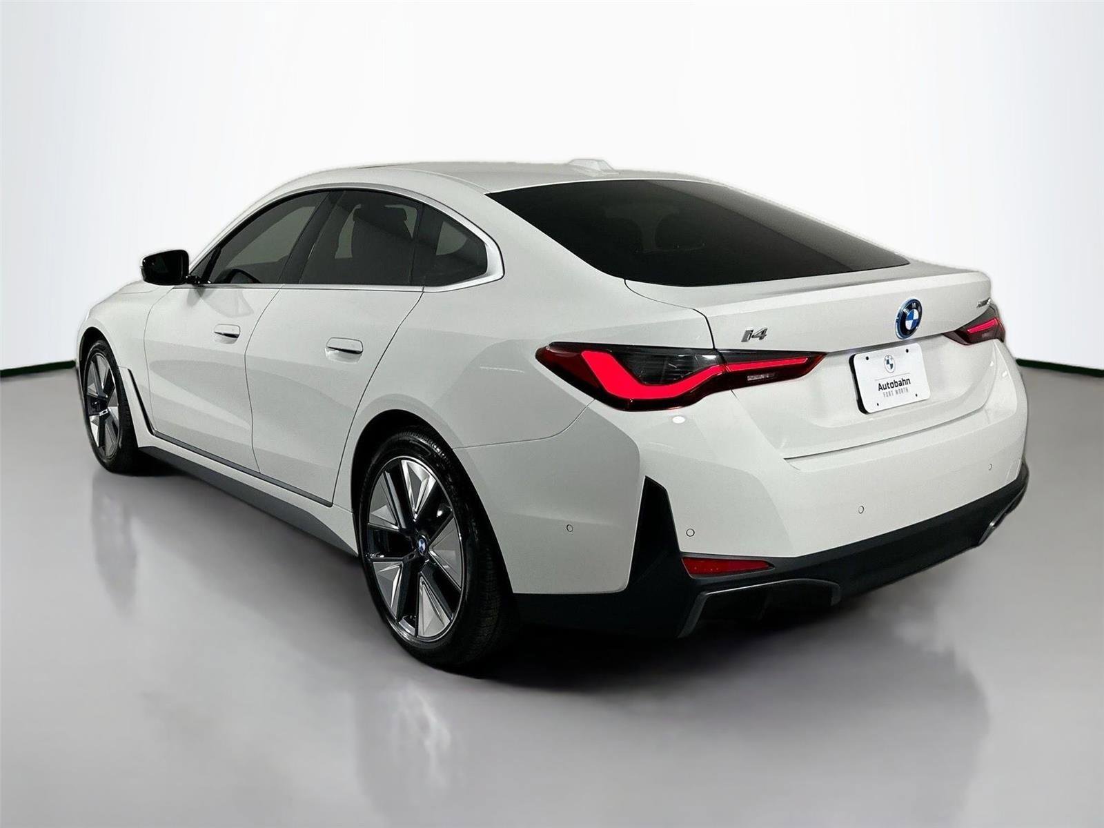 Used 2025 BMW i4 xDrive40i w/ Premium Package image 7