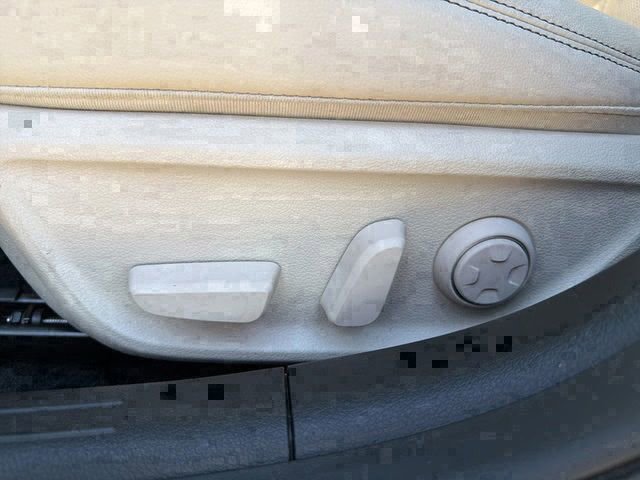 Used 2026 Genesis G70 2.5T image 17