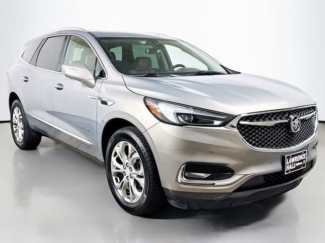 Used 2019 Buick Enclave Avenir w/ Avenir Technology Package FWD image 3