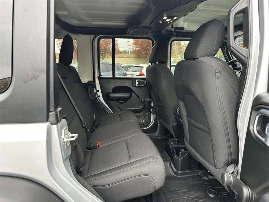 Used 2022 Jeep Wrangler Unlimited Sport image 13