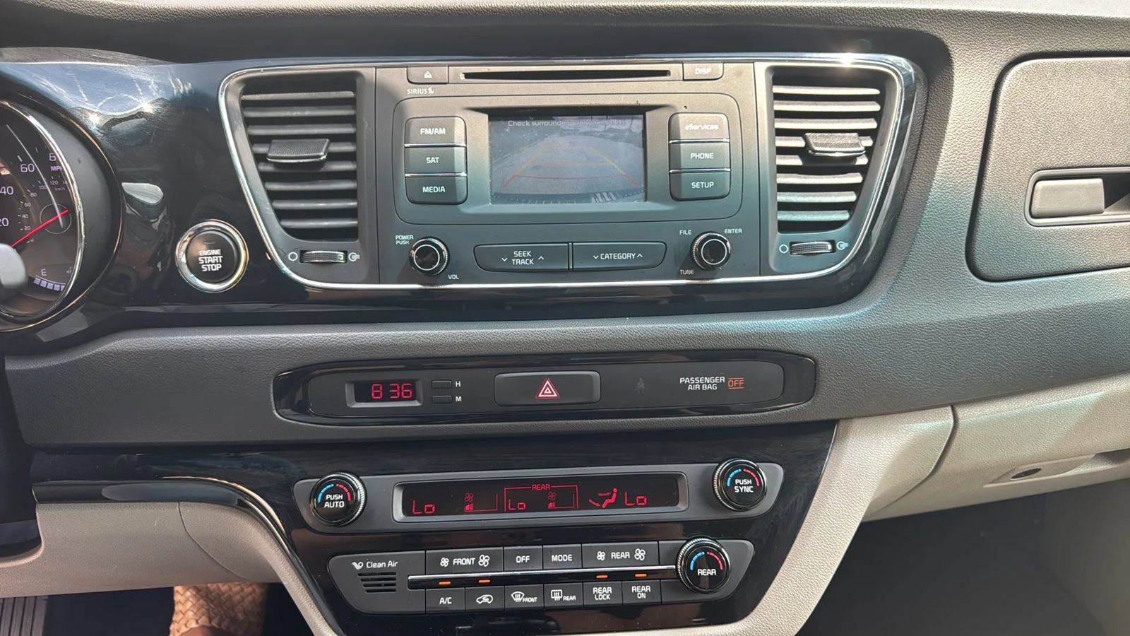 Used 2016 Kia Sedona EX FWD image 12