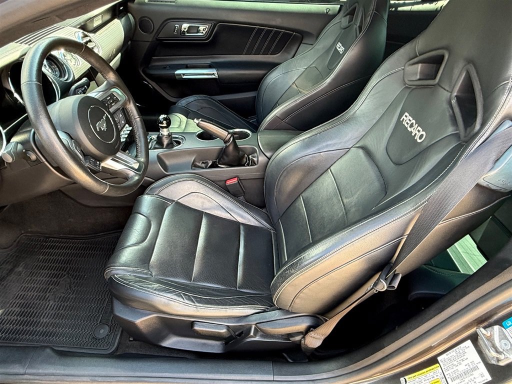Used 2015 Ford Mustang GT RWD image 9