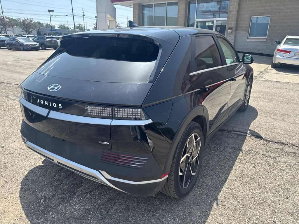 Used 2023 Hyundai Ioniq 5 SEL w/ Cargo Package AWD/4WD image 4