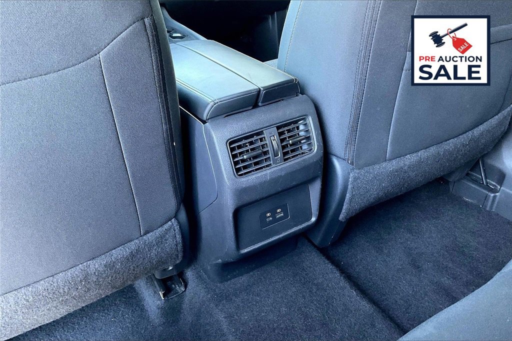 Used 2023 Nissan Rogue SV image 33