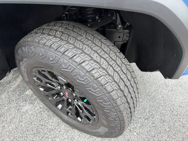 Used 2026 GMC Canyon Elevation RWD image 12