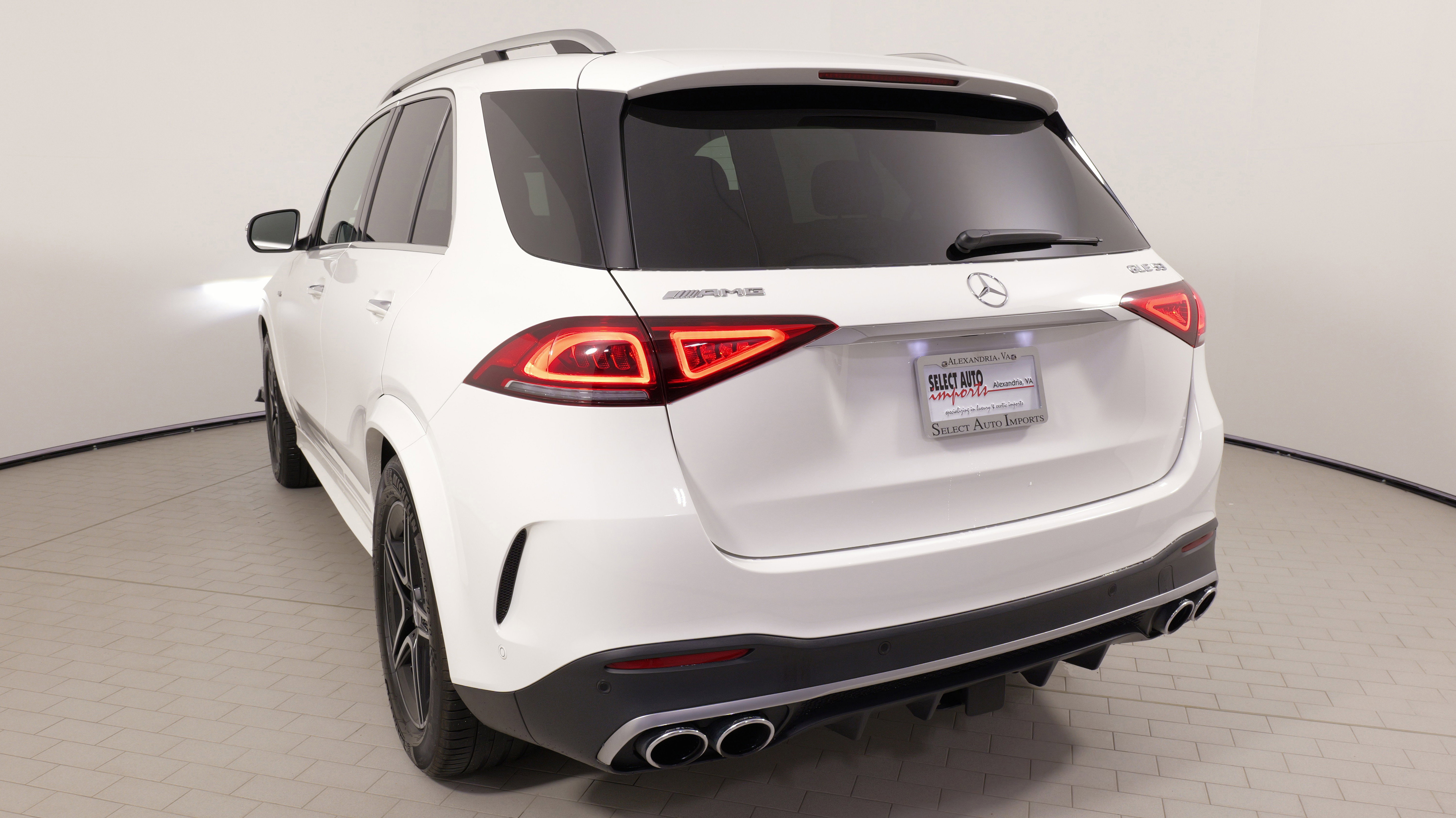 Used 2023 Mercedes-Benz GLE 53 AMG 4MATIC image 11