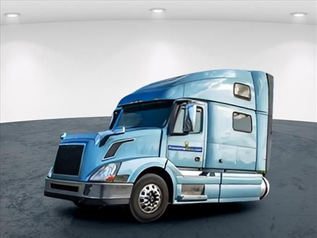 Used 2023 Volvo XC40 B5 Plus AWD/4WD image 14