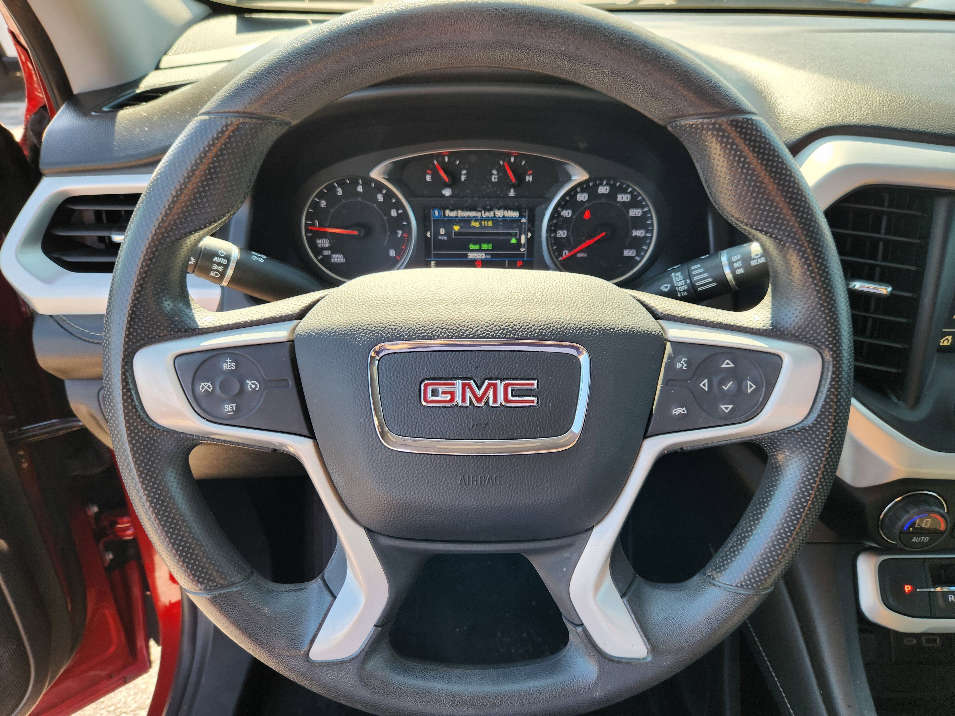 Used 2021 GMC Acadia SLE w/ Driver Convenience Package FWD image 9