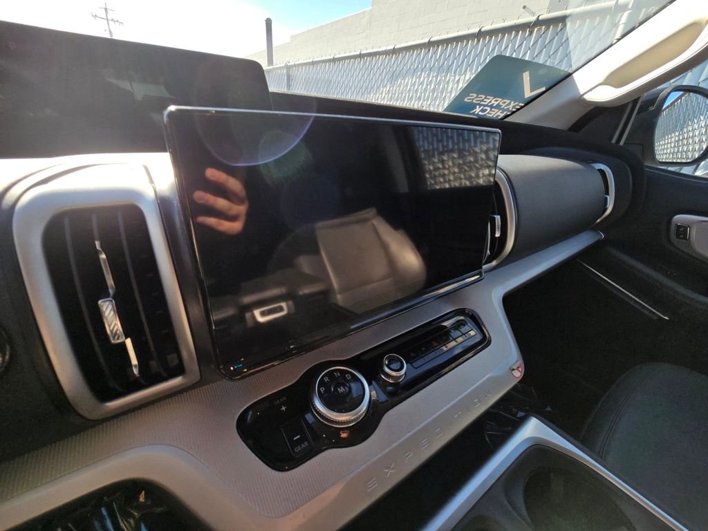 Used 2025 Ford Expedition Max Active image 12