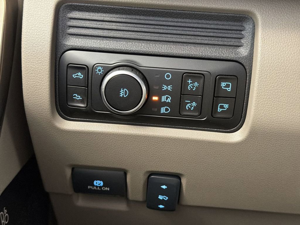 Used 2026 Ford F450 Platinum w/ Platinum Plus Package AWD/4WD image 18