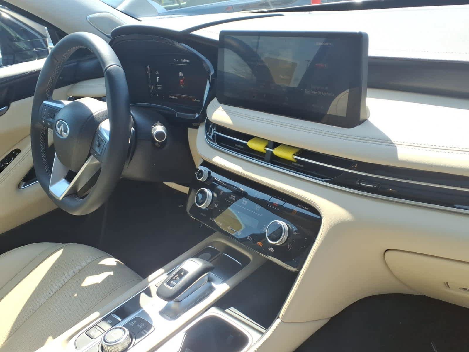 Certified 2023 INFINITI QX60 Sensory w/ Cargo Package AWD/4WD image 20