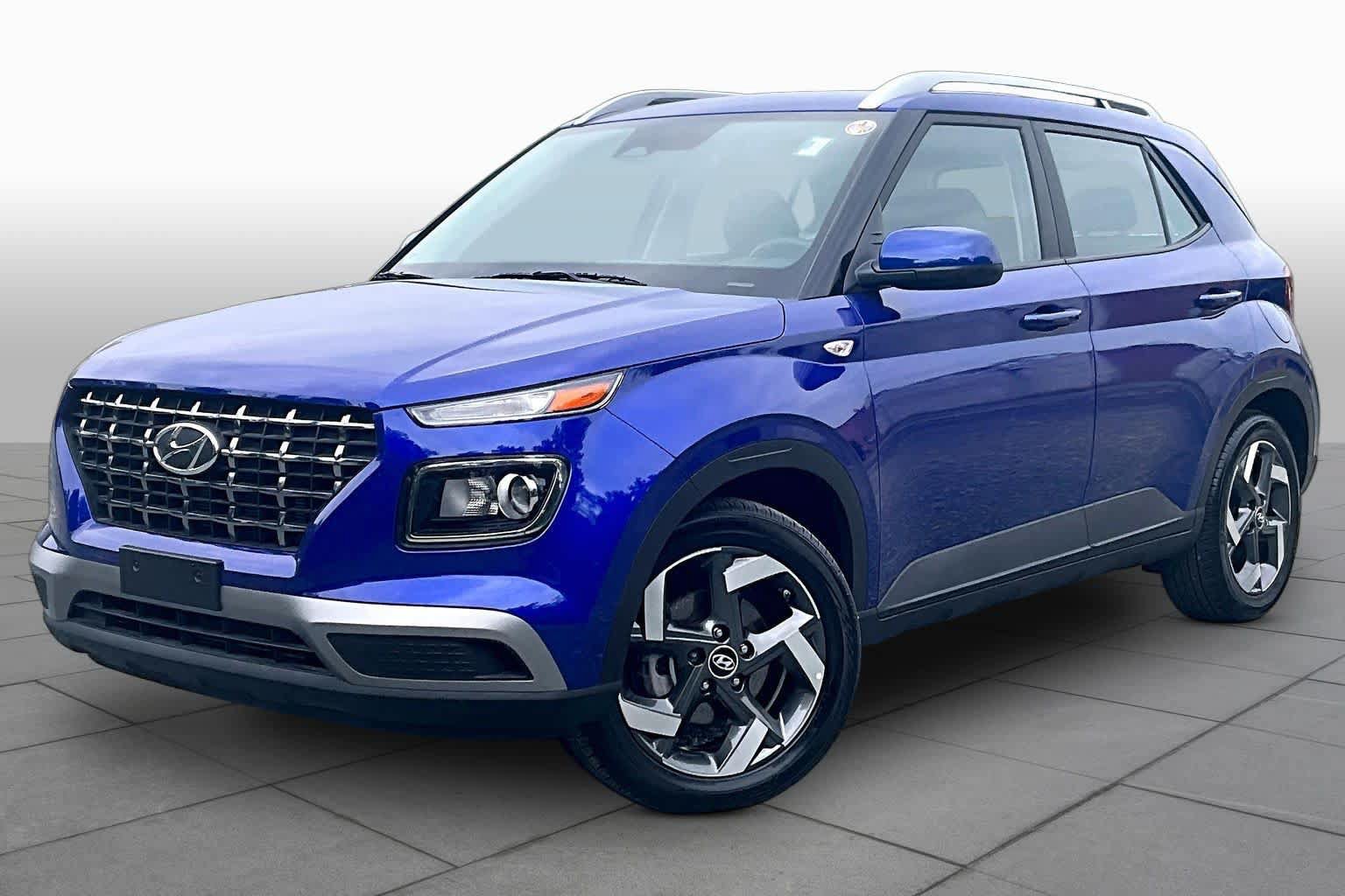 Used 2026 Hyundai Venue SEL FWD image 1